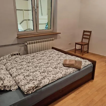Aparthotel !!!!!!!!!!!!!!!!zadolzennost Andersa Nf Warsaw